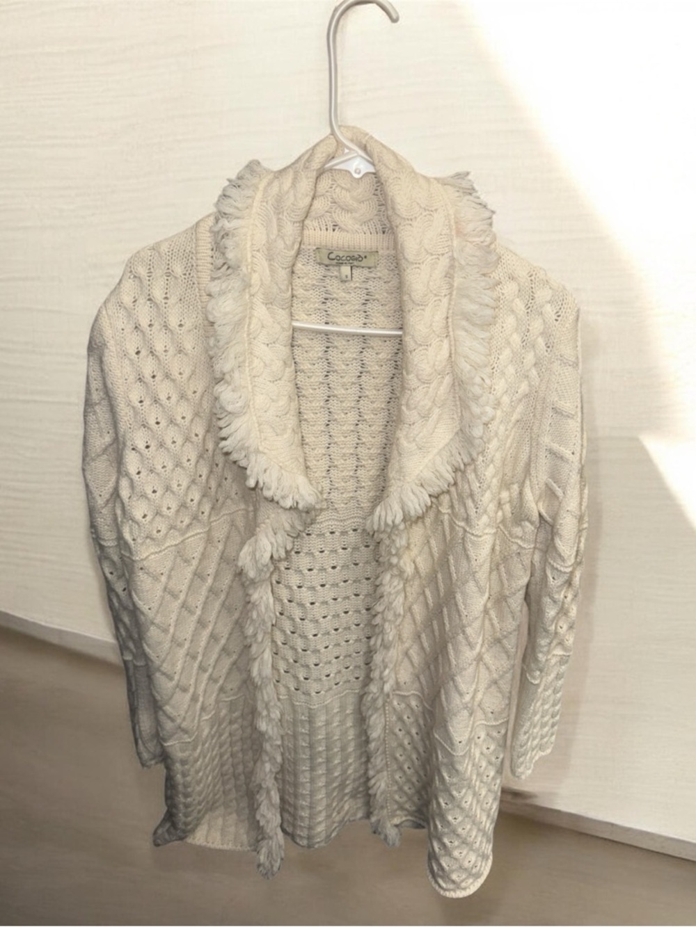 Cocogio Cream Cable-Knit Fringe Shawl Cardigan Women’s Size Small